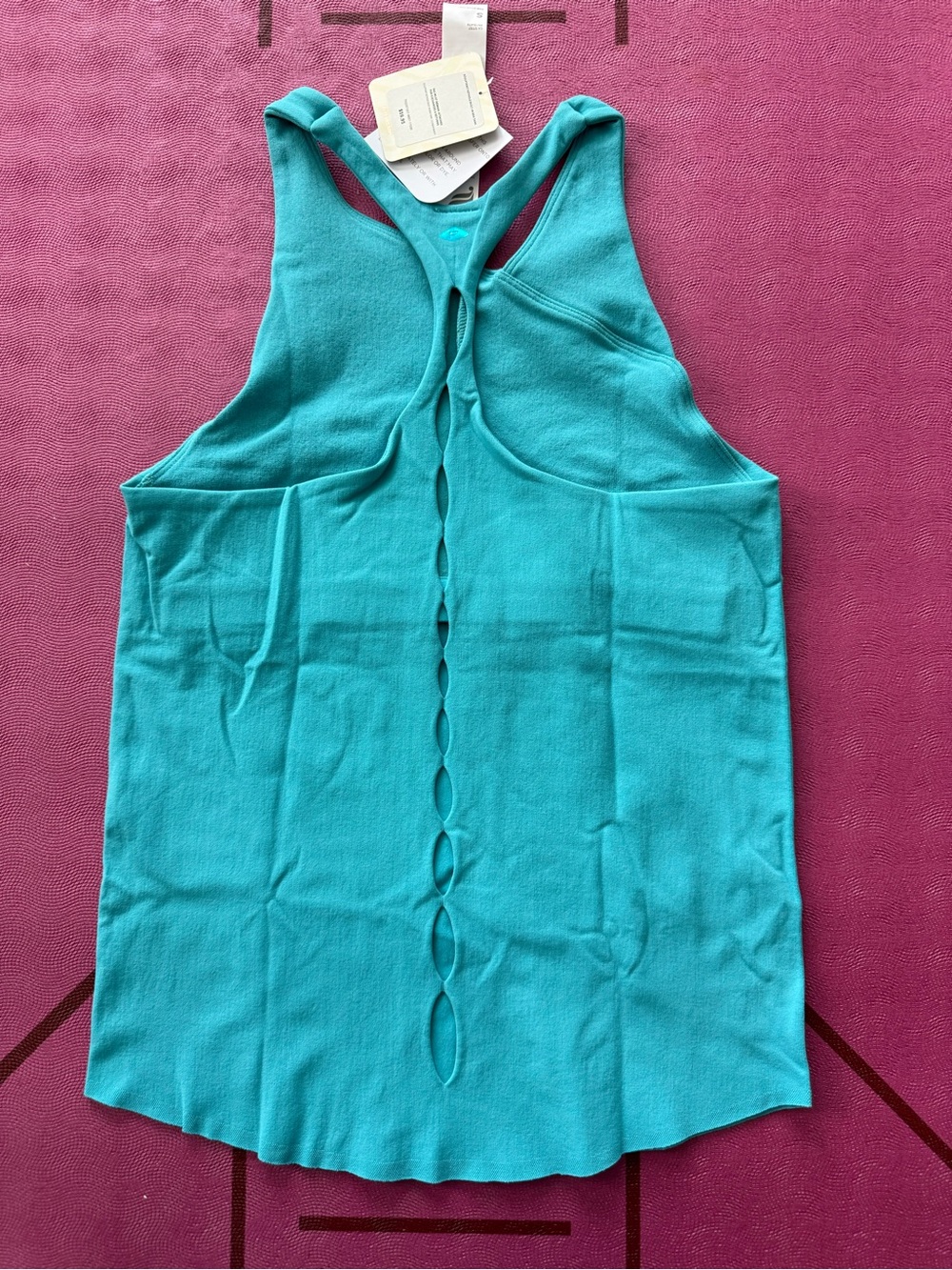 Fabletics SculptKnit Keyhole Built-In Bra Tank - Picture 4 of 5
